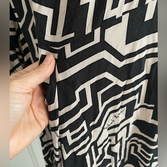 Richard Allen for H&M geometric maxi dress, black/white, size 10 - Picture 10 of 10
